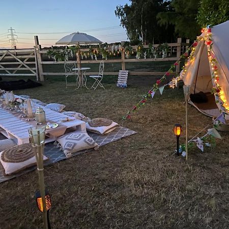 Country Bumpkins Luxury Glamping Hotel Wellingore Kültér fotó