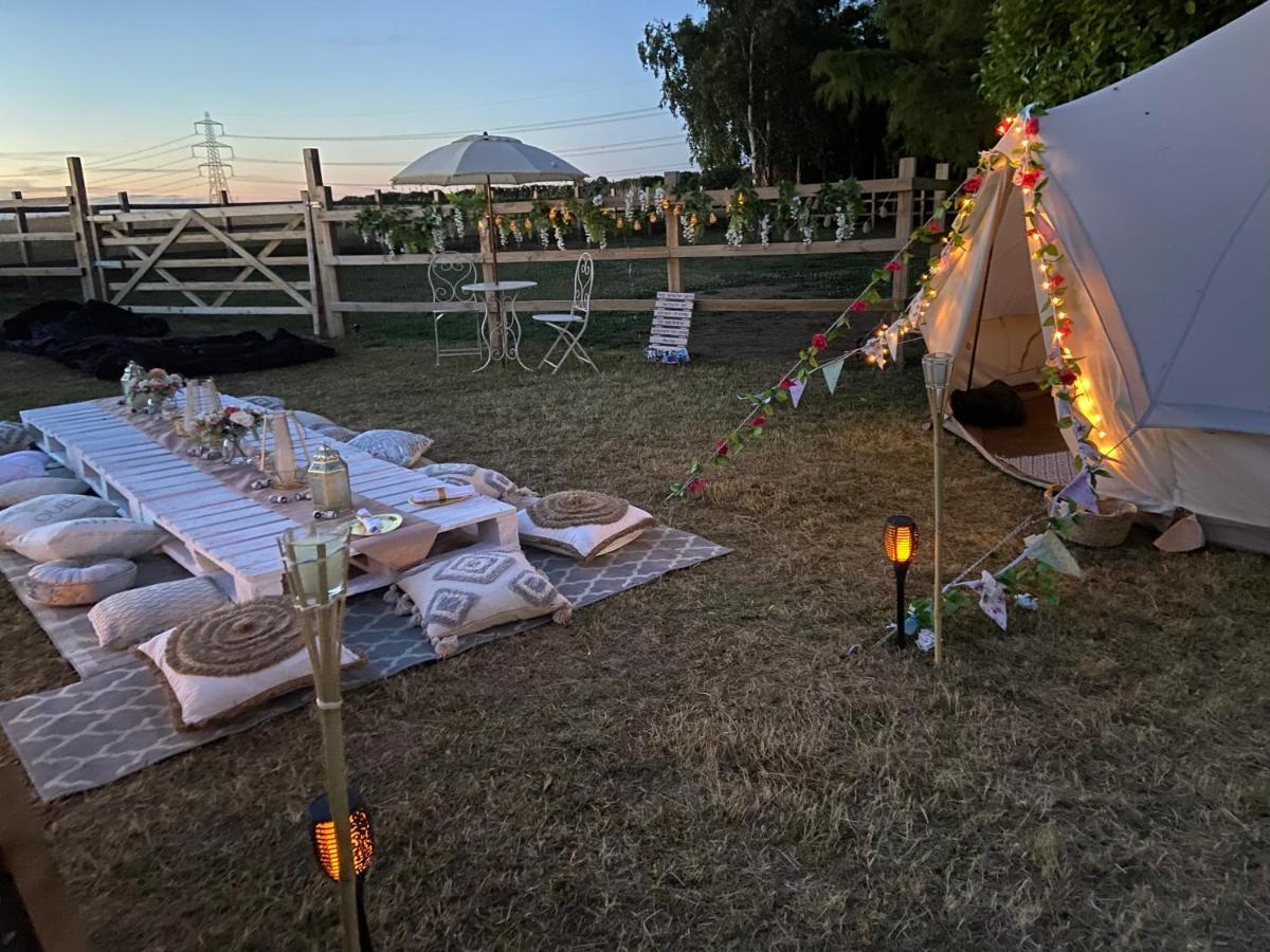 Country Bumpkins Luxury Glamping Hotel Wellingore Kültér fotó