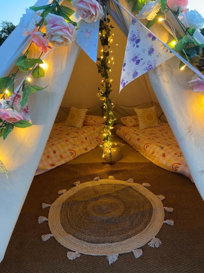 Country Bumpkins Luxury Glamping Hotel Wellingore Kültér fotó