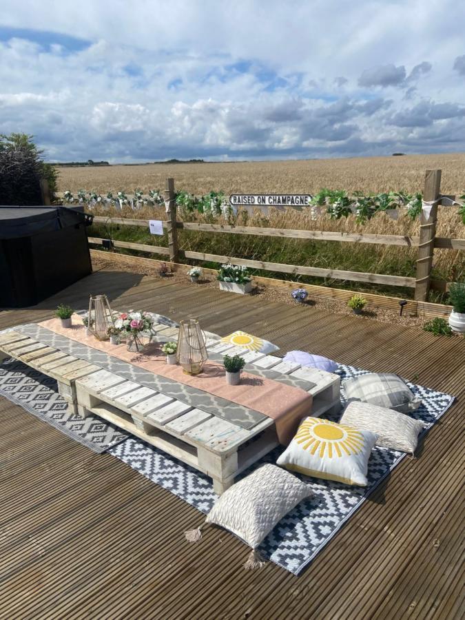 Country Bumpkins Luxury Glamping Hotel Wellingore Kültér fotó